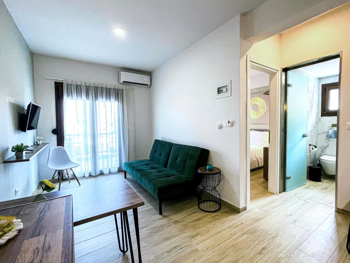 Athonite All Seasons Luxury Suites อิเอริสโซส ภายนอก รูปภาพ
