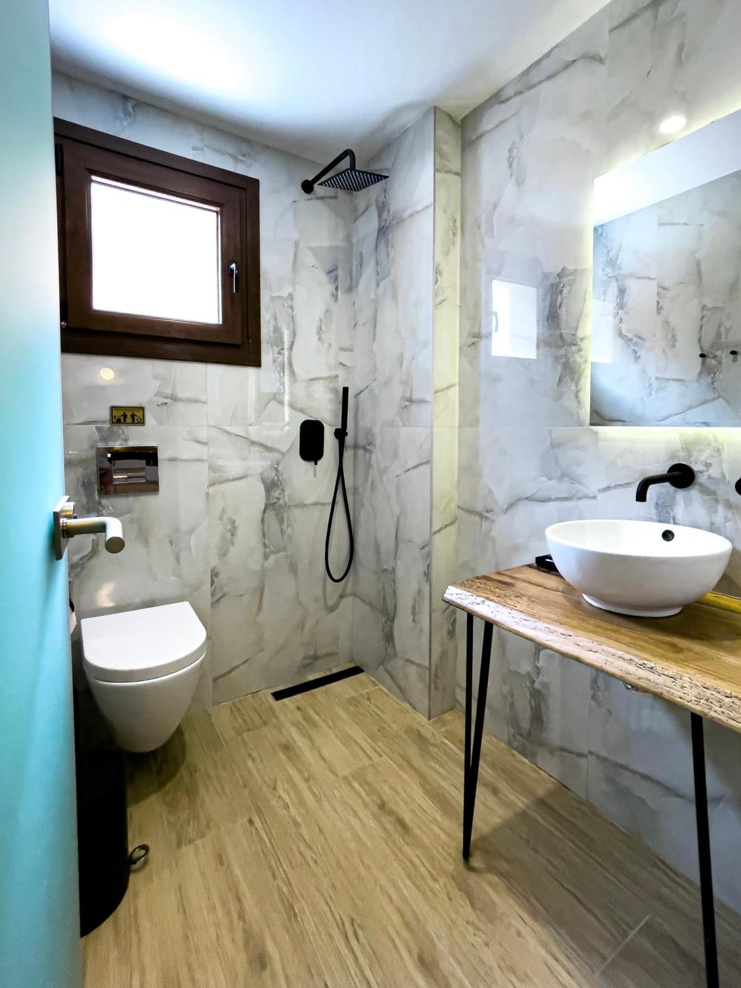 Athonite All Seasons Luxury Suites อิเอริสโซส ภายนอก รูปภาพ