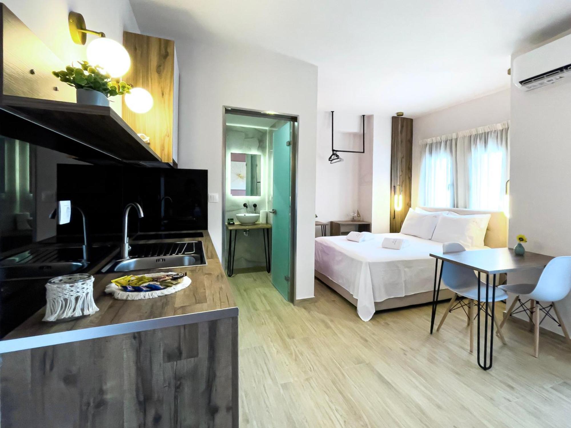 Athonite All Seasons Luxury Suites อิเอริสโซส ภายนอก รูปภาพ
