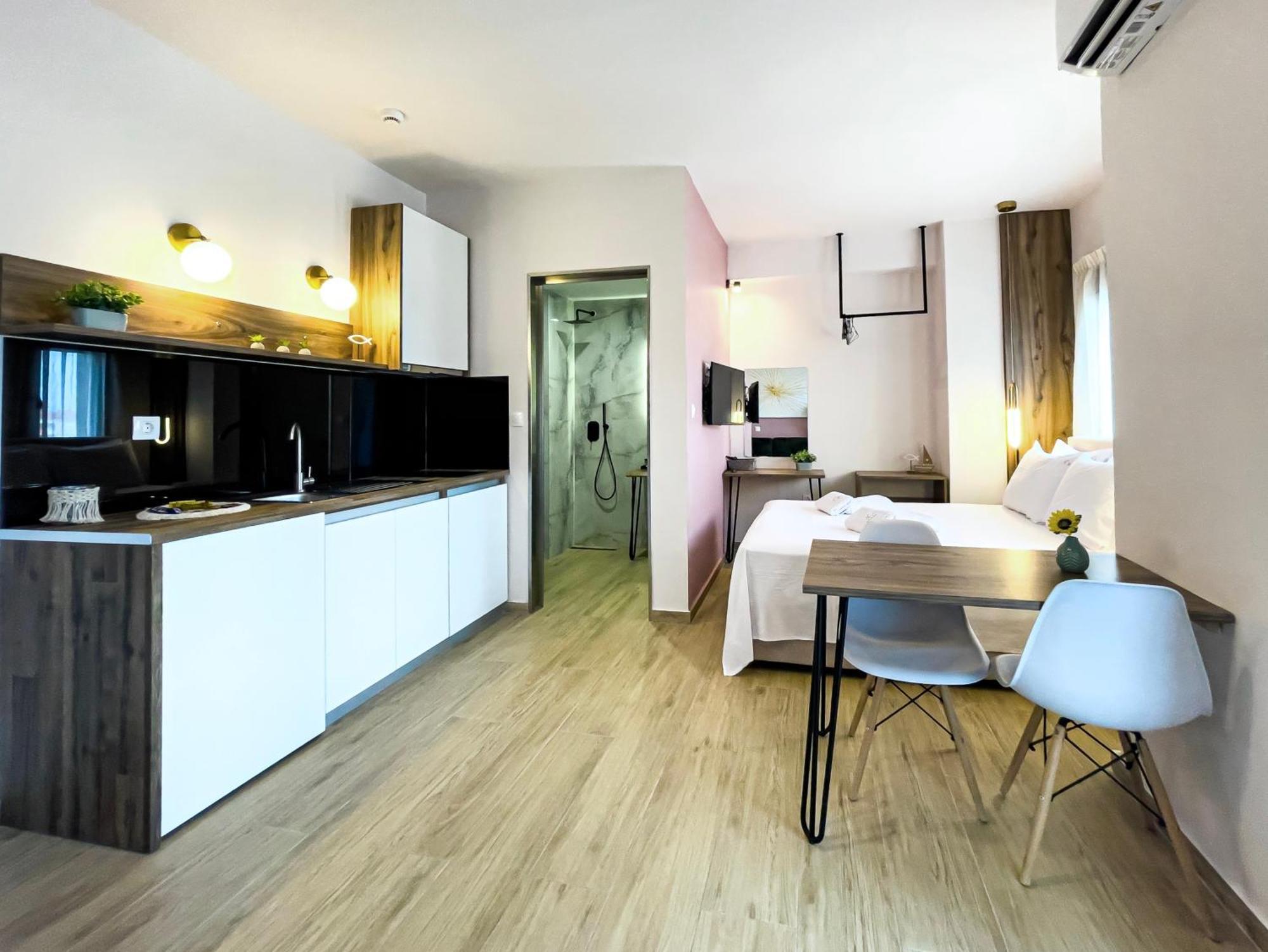 Athonite All Seasons Luxury Suites อิเอริสโซส ภายนอก รูปภาพ