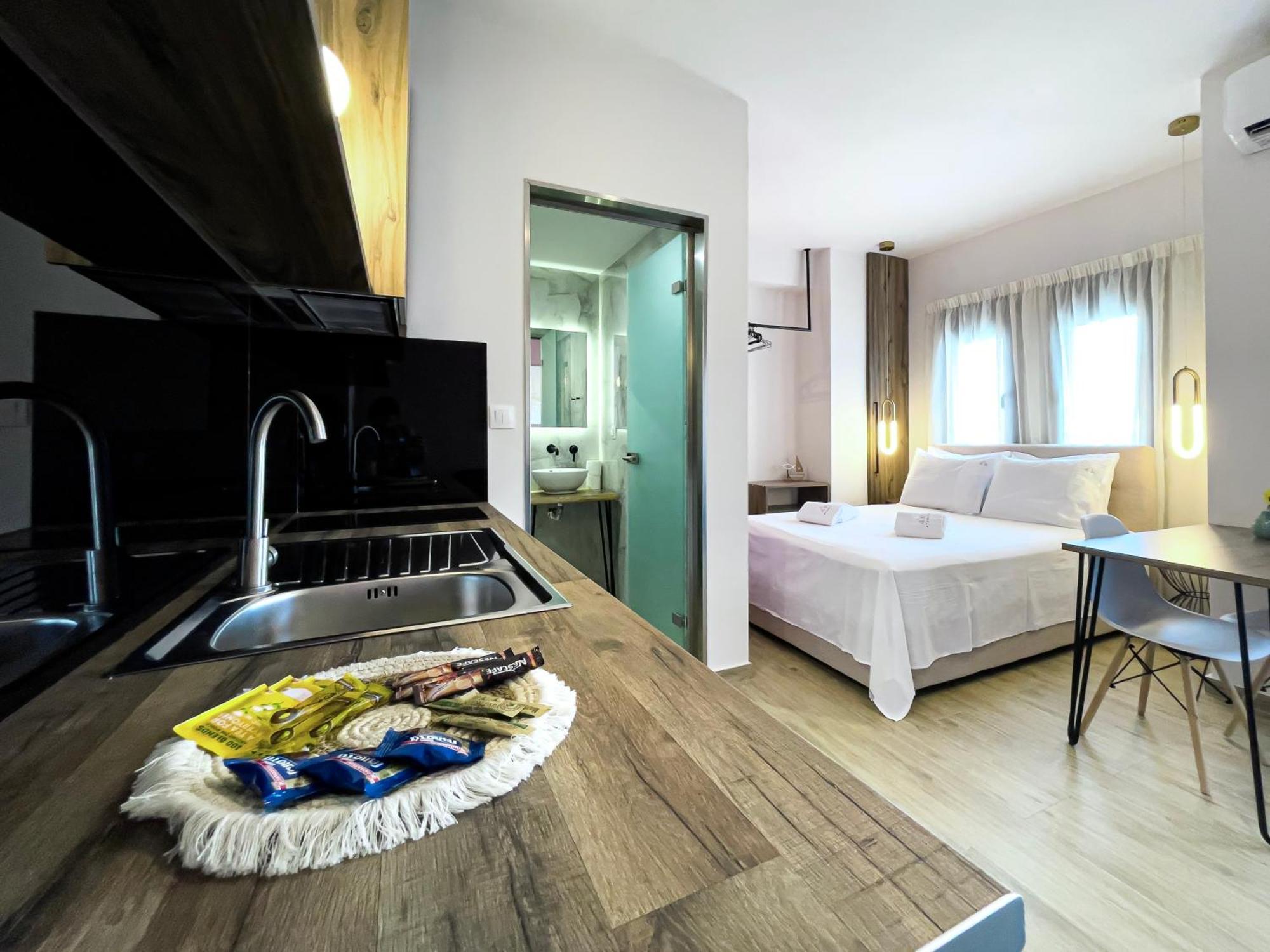 Athonite All Seasons Luxury Suites อิเอริสโซส ภายนอก รูปภาพ