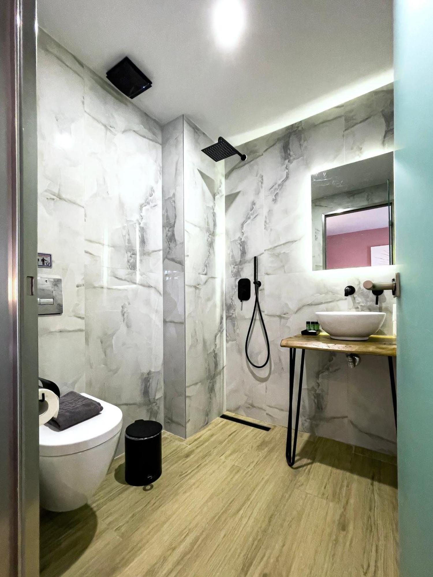 Athonite All Seasons Luxury Suites อิเอริสโซส ภายนอก รูปภาพ